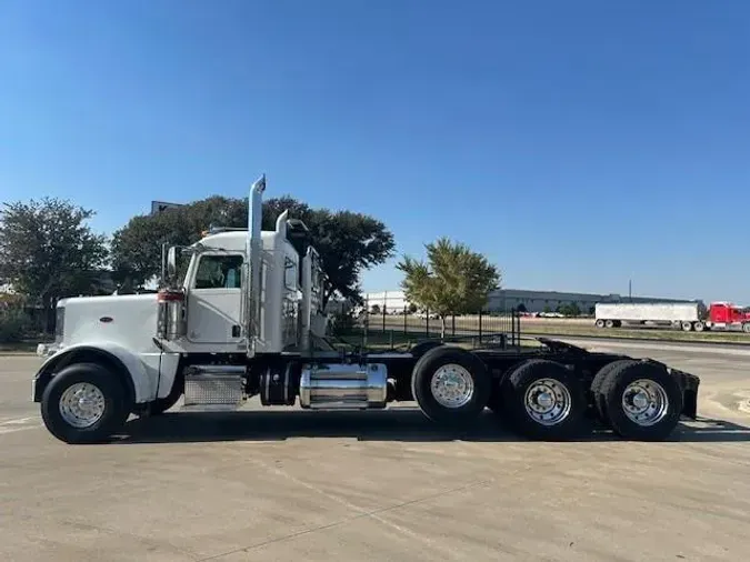 2021 Peterbilt 389