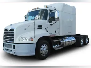2013 Mack Pinnacle