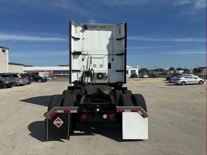 2022 International LT625