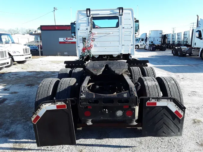 2017 VOLVO VNL64TRACTOR