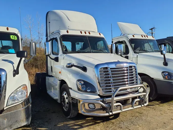 2020 FREIGHTLINER/MERCEDES CASCADIA 125