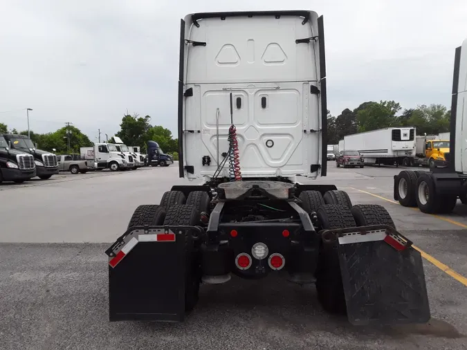 2019 FREIGHTLINER/MERCEDES CASCADIA 125