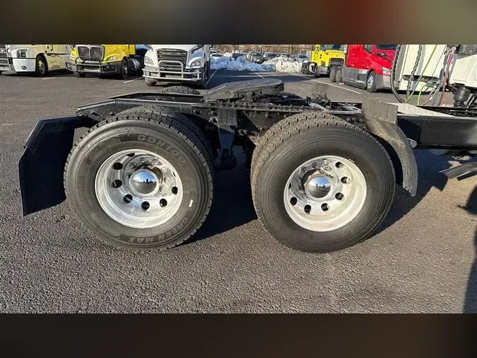 2020 INTERNATIONAL LT