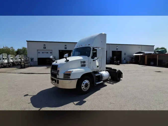 2019 Mack Anthem2ce78bc08213bbd345454402bcabdb8b