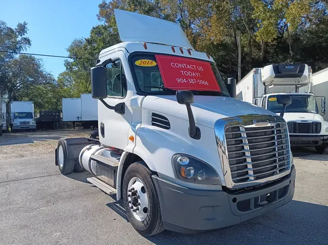 2018 FREIGHTLINER/MERCEDES CASCADIA 113