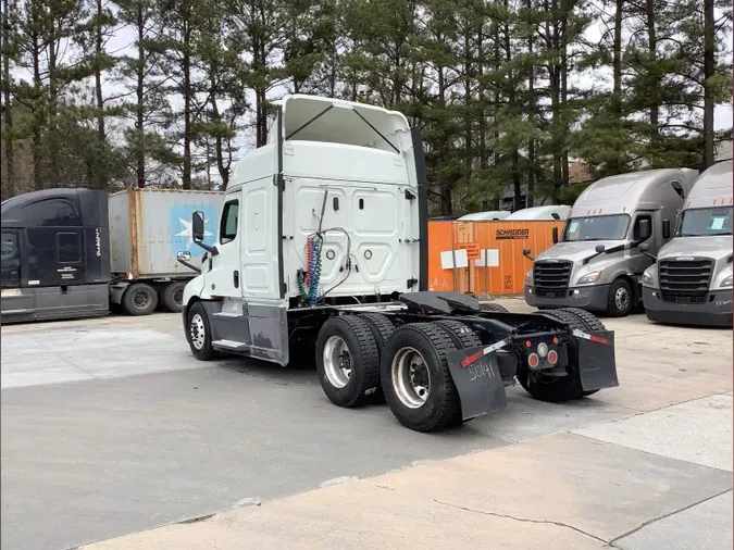 2020 Freightliner Cascadia