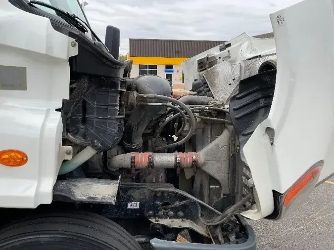 2018 Freightliner X11364ST