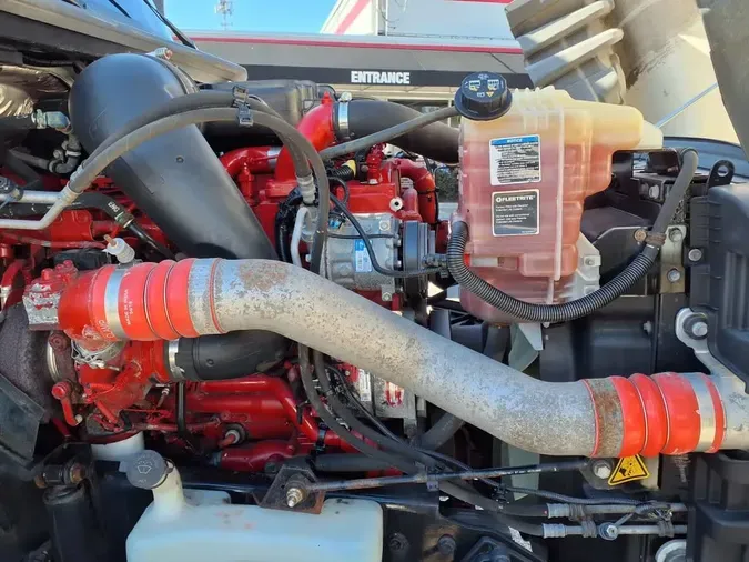 2021 NAVISTAR INTERNATIONAL LT625 DAYCAB S/A