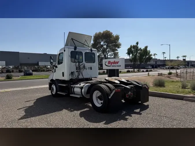2020 FREIGHTLINER/MERCEDES NEW CASCADIA 1162cf6b915103776687f8a30a2d2d31311