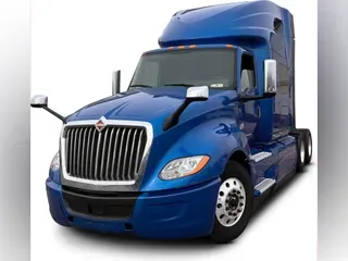 2022 International LT625