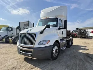 2021 INTERNATIONAL LT