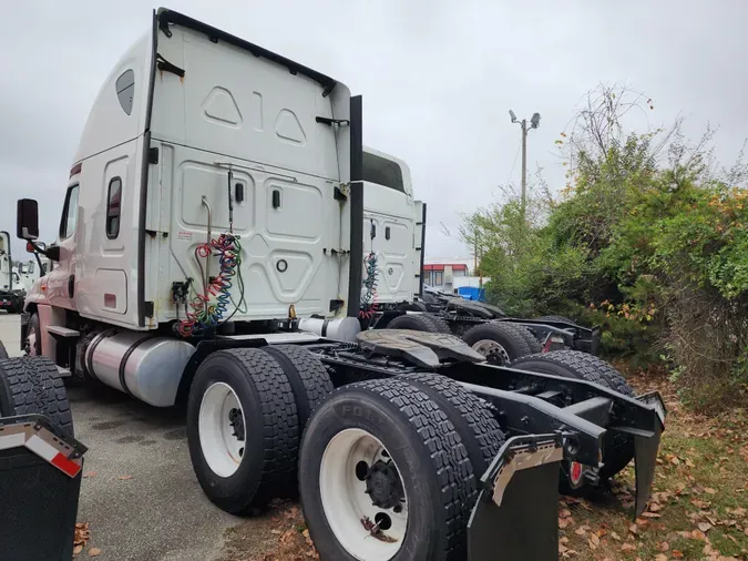 2019 FREIGHTLINER/MERCEDES CASCADIA 125