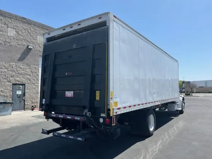 2018 FREIGHTLINER M2 106