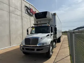 2020 NAVISTAR INTERNATIONAL MV607 (4X2)