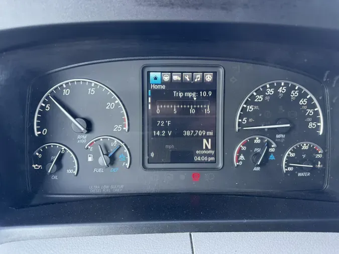 2022 Freightliner Cascadia