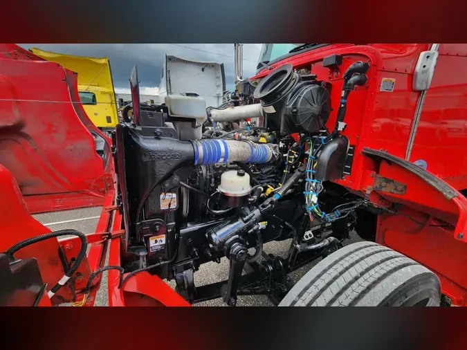 2020 Peterbilt 348