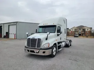 2015 Freightliner CASCADIA 125