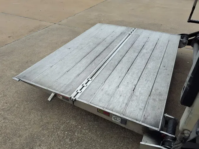 2020 NAVISTAR INTERNATIONAL MV607 (4X2)