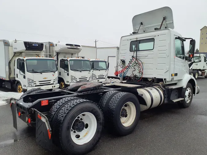 2019 VOLVO VNL