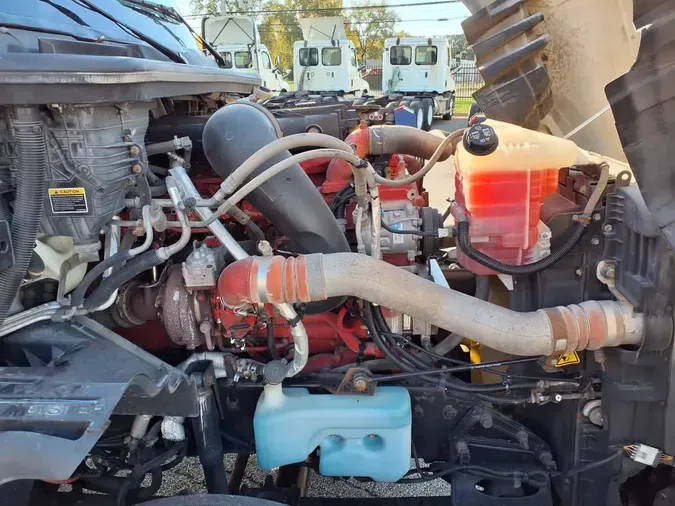 2019 NAVISTAR INTERNATIONAL LT625 SLPR CAB2d0c4331d8864a30325bbaa574f9d2cd