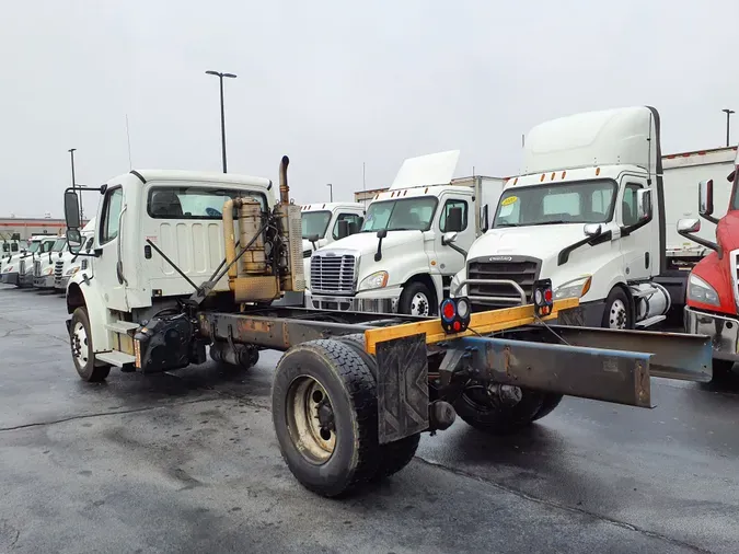 2015 FREIGHTLINER/MERCEDES M2 106