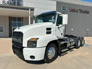 2019 MACK AN64T