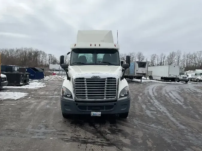 2019 Freightliner X12564ST