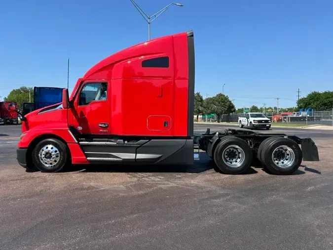 2022 KENWORTH T680