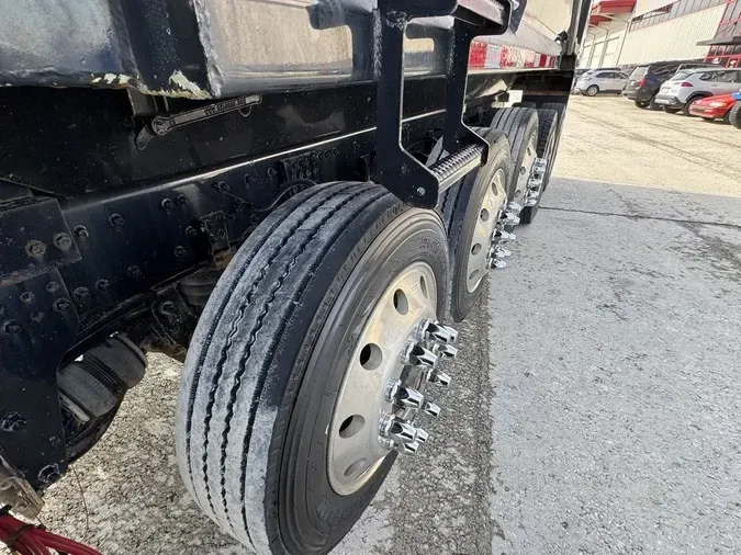 2025 Western Star 49X Day Cab2d1b5aa9834695aa6bc17f2a380ad62e