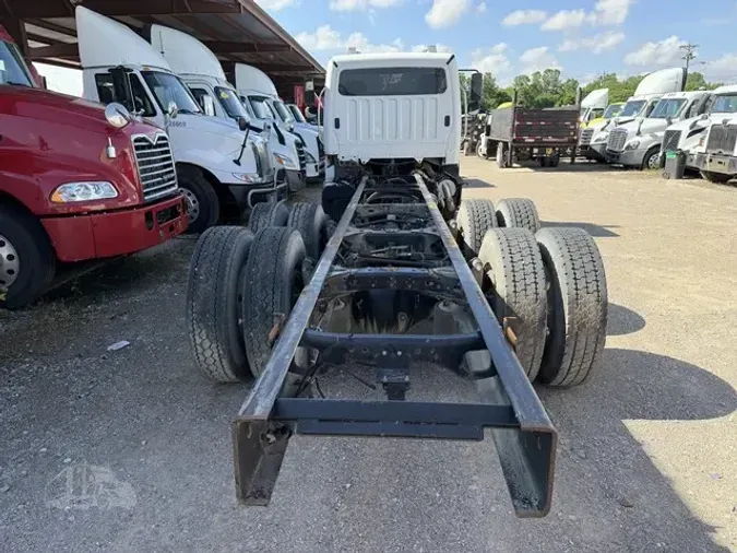 2015 FREIGHTLINER BUSINESS CLASS M2 106