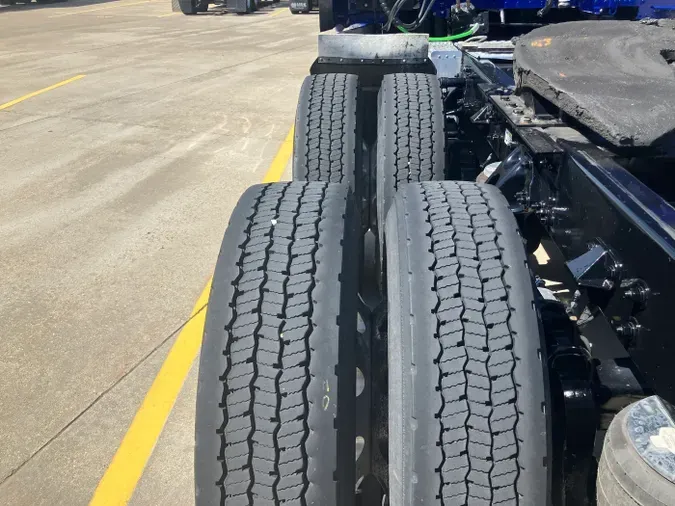2022 Kenworth T680