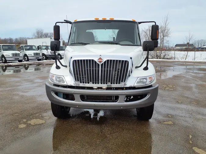 2017 NAVISTAR INTERNATIONAL 4300