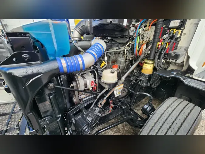 2021 Peterbilt 579