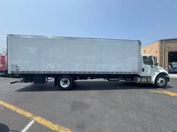 2017 FREIGHTLINER M2 106