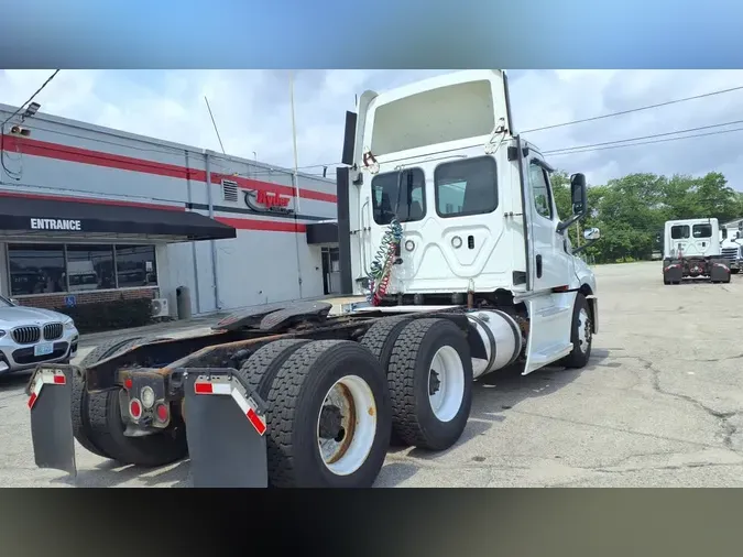 2020 FREIGHTLINER/MERCEDES NEW CASCADIA PX126642d25090979cdf195edd76653cce8698d