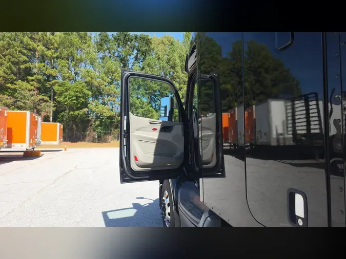 2021 Peterbilt 579