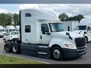 2022 INT LT625 6x4