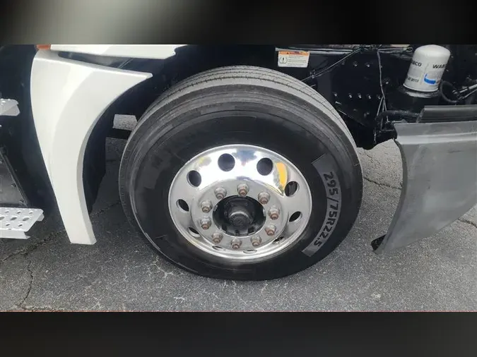 2020 FREIGHTLINER CA126