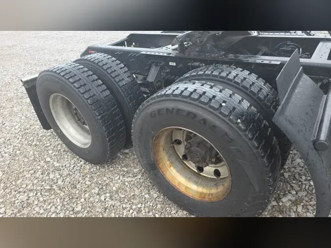 2018 Volvo VNL300