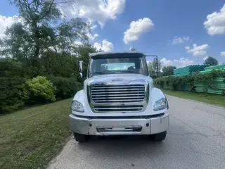 2012 Freightliner BUSINESS CLASS M2 112