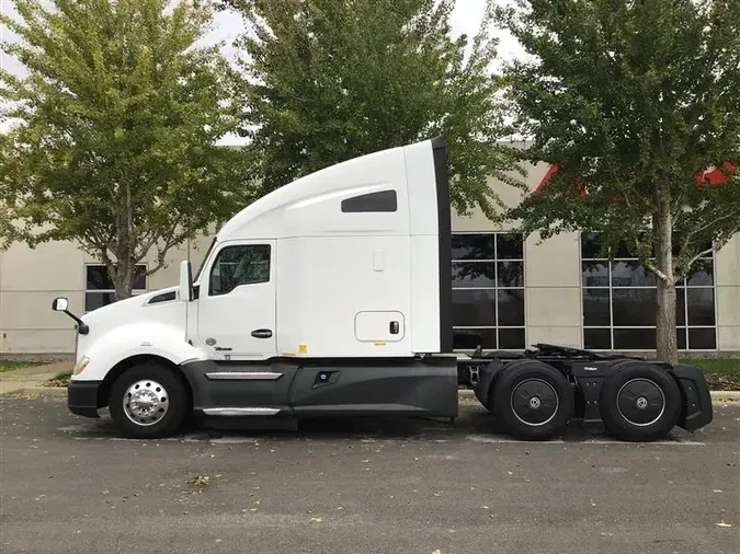 2020 KENWORTH T680