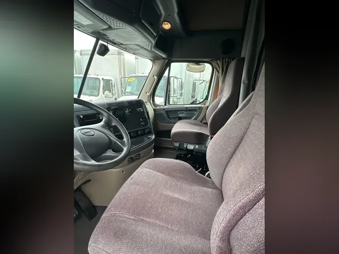 2019 FREIGHTLINER/MERCEDES CASCADIA 125