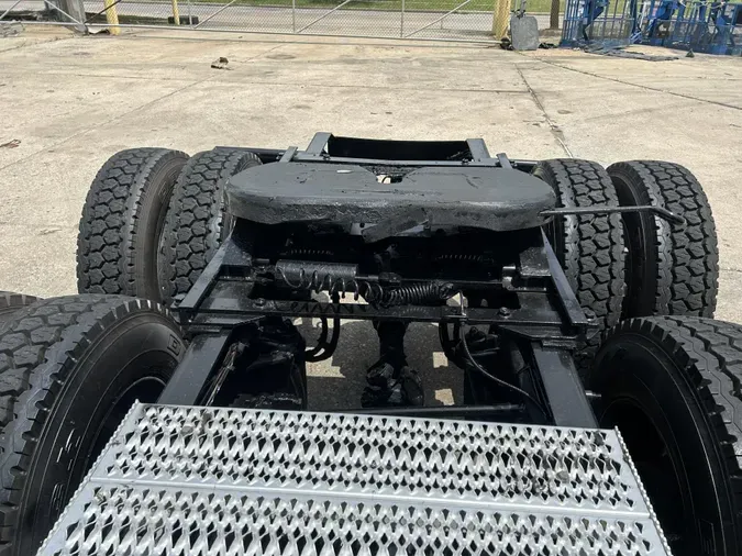 2023 Peterbilt 579