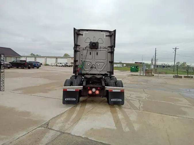 2021 Freightliner Cascadia