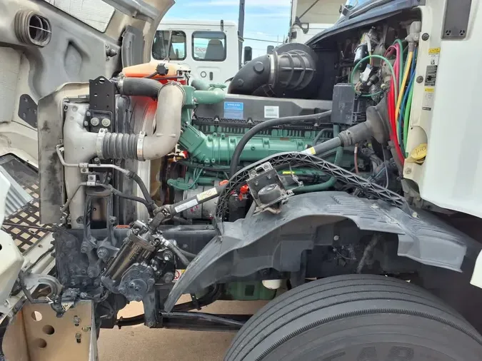 2016 VOLVO VNL42TRACTOR2d3e934291b51e18d3278af073ed4d38