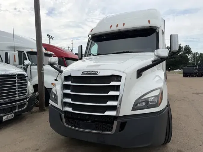 2022 FREIGHTLINER CASCADIA 126