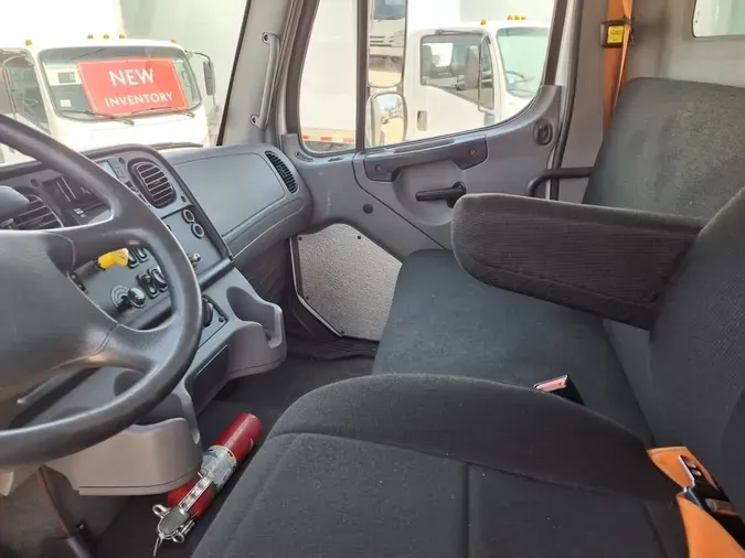 2019 FREIGHTLINER M2 106