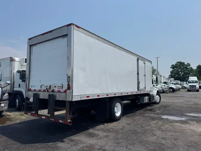 2020 FREIGHTLINER M2 106