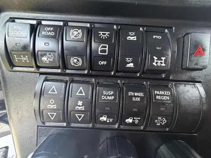 2019 International LT625