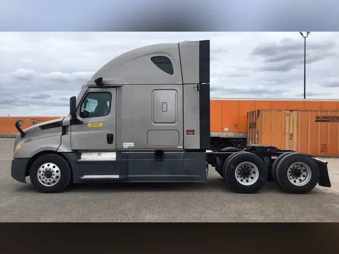 2021 Freightliner Cascadia